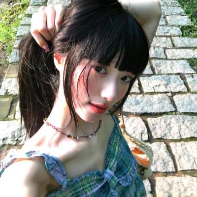 Qros之女以独家新闻为名的疯狂